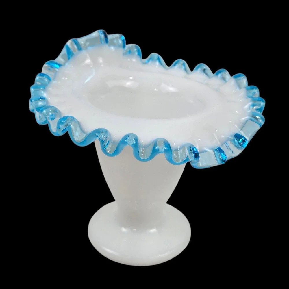 Vintage Fenton Milk Glass Ruffled Fan Edge Aqua Blue Crest Bud Vase MINT COND
